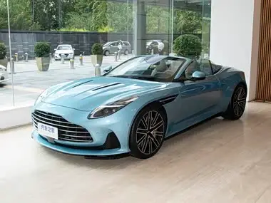 Aston Martin DB12