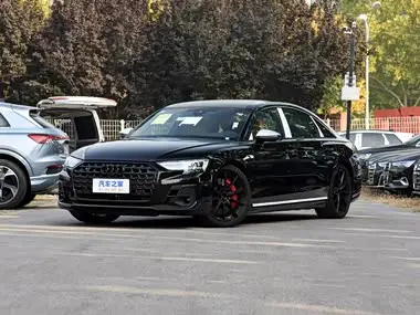 Audi S8