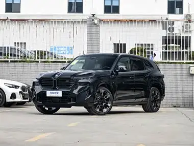 BMW XM
