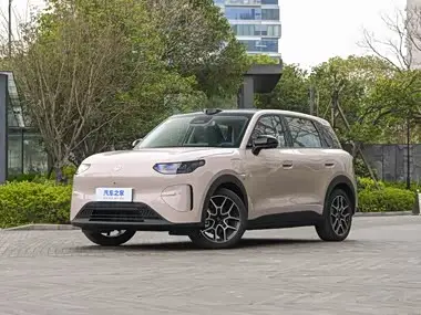 Leapmotor A10