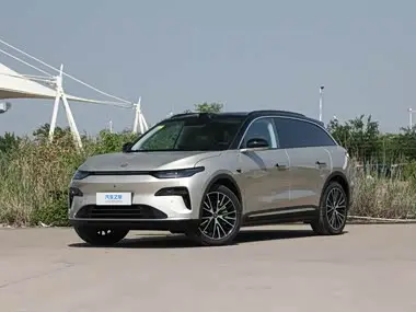 Leapmotor C11