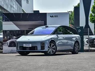 Li Auto Li i8