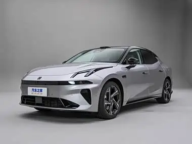 Lynk & Co 07 EM-P