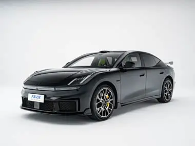 Lynk & Co 10
