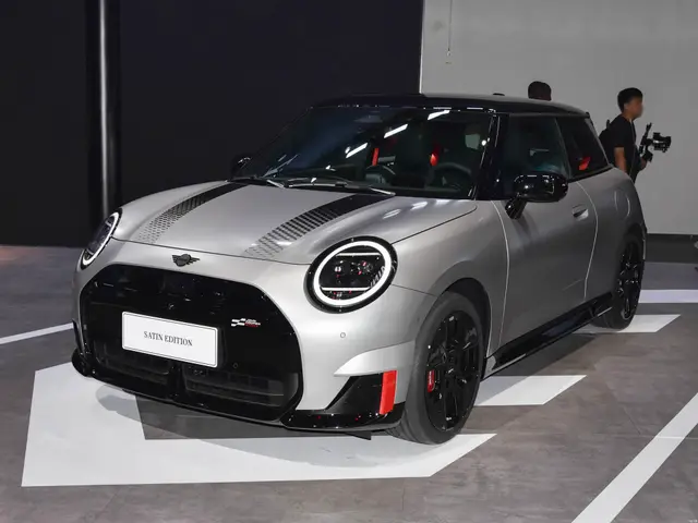MINI John Cooper Works