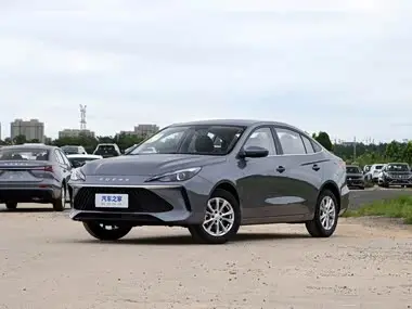 Roewe i5