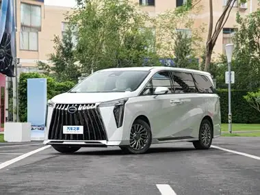 Trumpchi M8