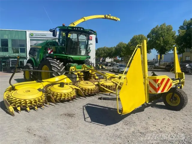 John Deere 800