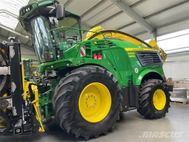 John Deere 990