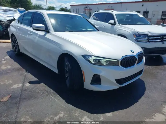 BMW 330i