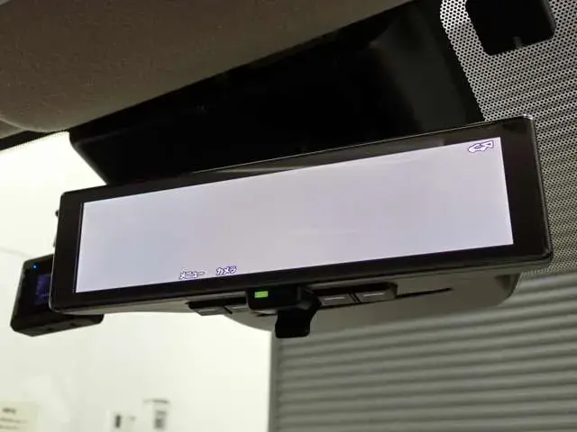 Nissan Noteaura
