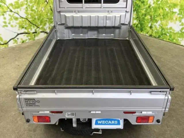 Nissan NT100 Clipper