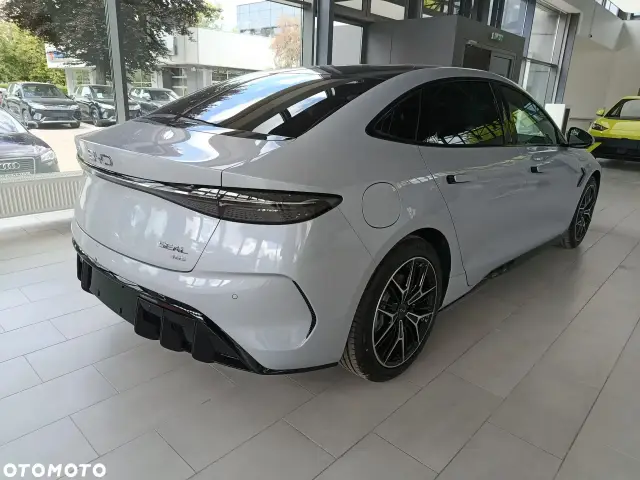 BYD Seal