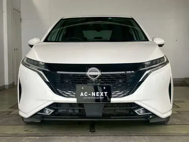 Nissan Noteaura