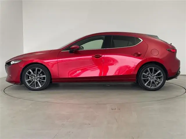 Mazda 3 Fastback