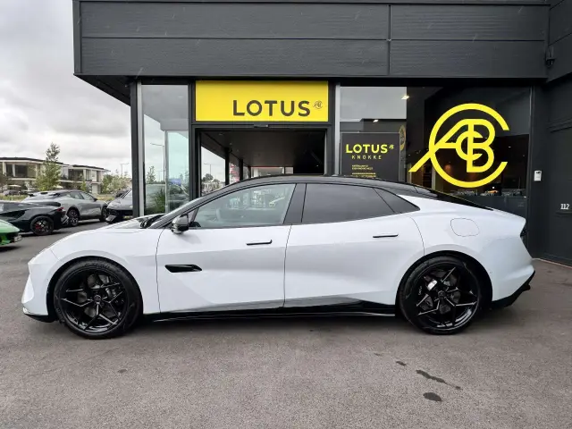 Lotus Emeya
