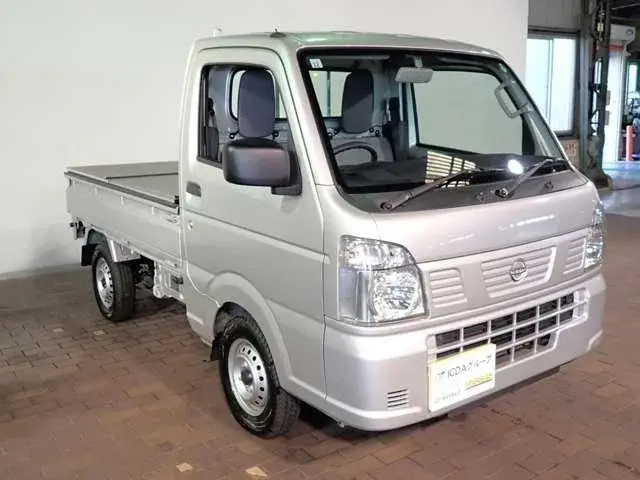 Nissan Clipper Track