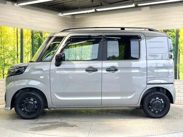 Suzuki Spacia Base