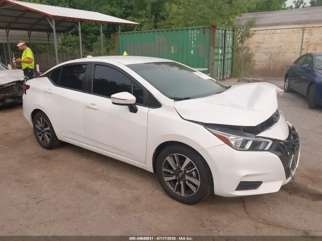 Nissan Versa