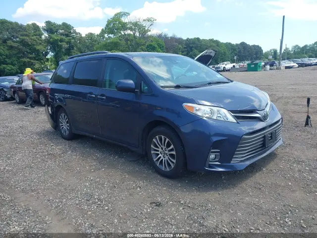 Toyota Sienna