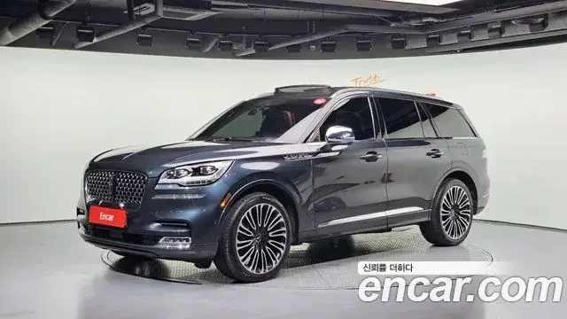 Lincoln Aviator