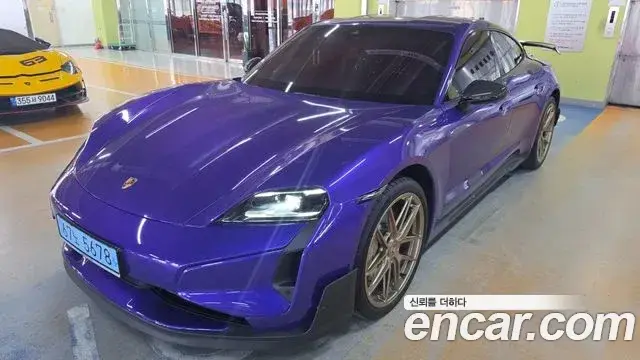 Porsche Taycan