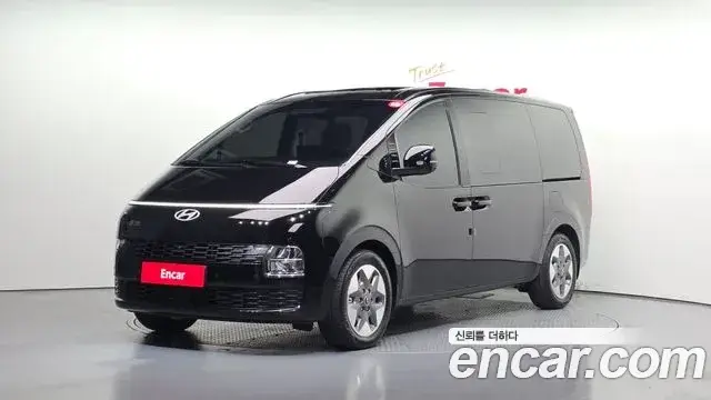 Hyundai Staria