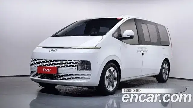 Hyundai Staria
