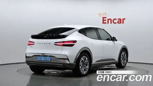 Genesis GV60