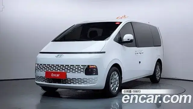 Hyundai Staria