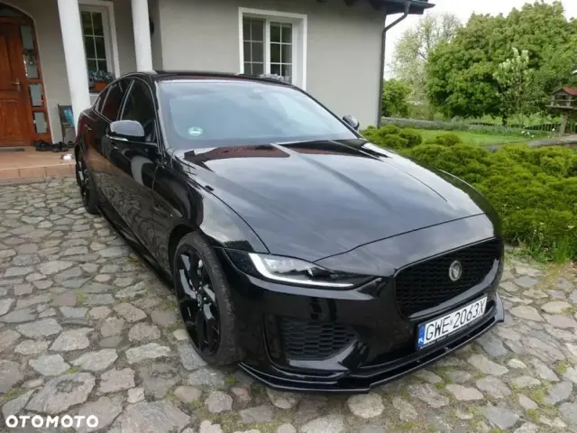 Jaguar XE