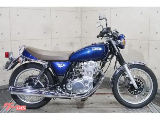 Yamaha SR400