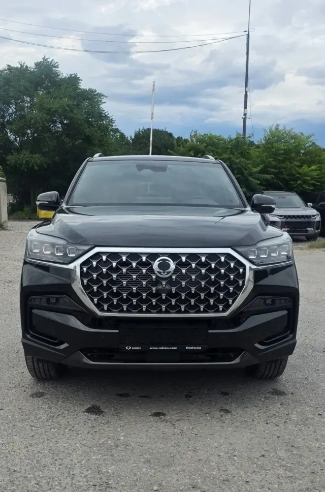 KG Mobility Rexton