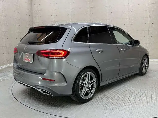 Mercedes-Benz B Class
