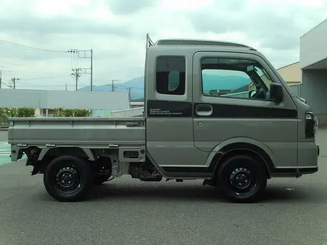 Suzuki Carry