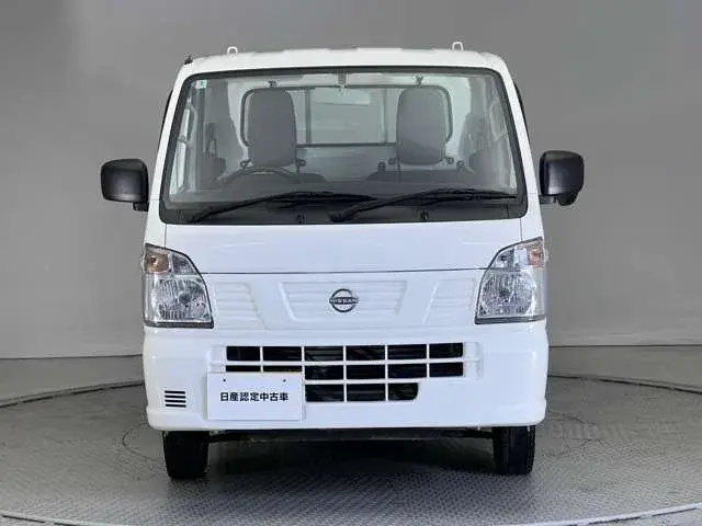Nissan Clipper Track