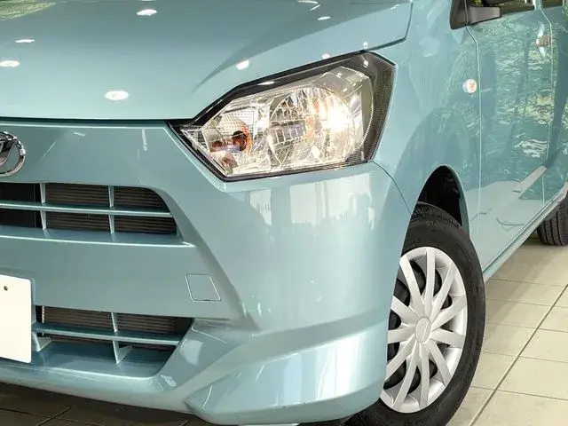 Daihatsu Mira E S