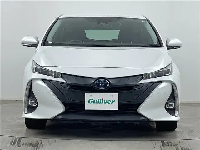 Toyota Prius PHV