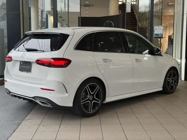 Mercedes-Benz B Class