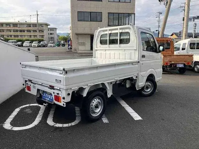 Suzuki Carry