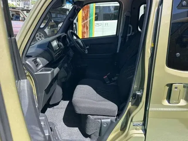 Daihatsu Atrai Deck Van