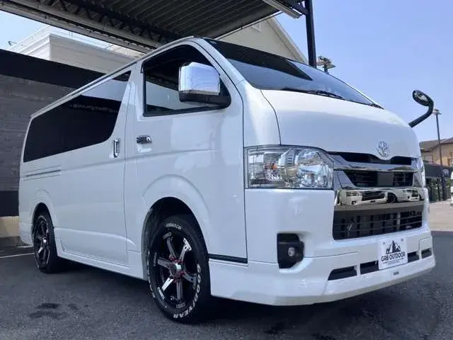 Toyota Hiace Van