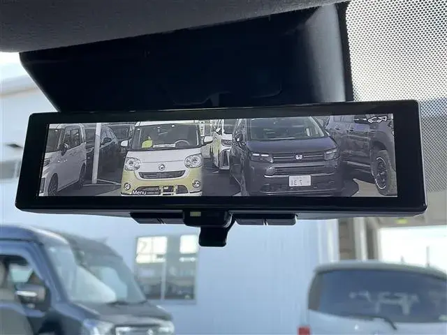 Nissan Noteaura