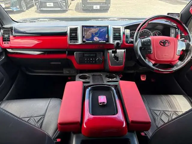 Toyota Hiace Van