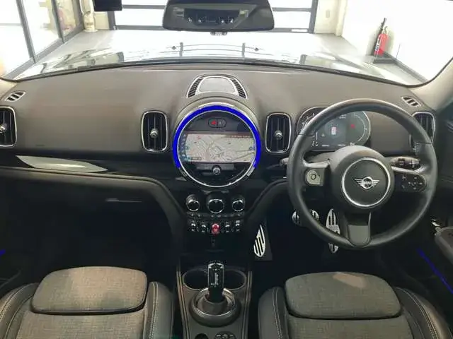 MINI Crossover