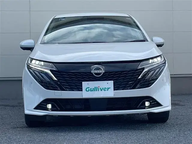 Nissan Noteaura