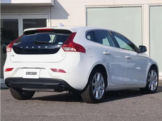 Volvo V40