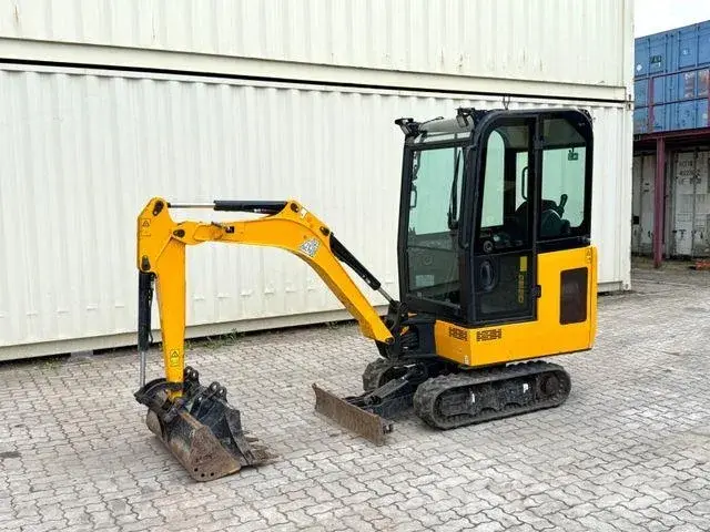JCB 15