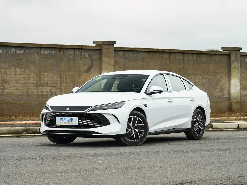 BYD Qin L, белый