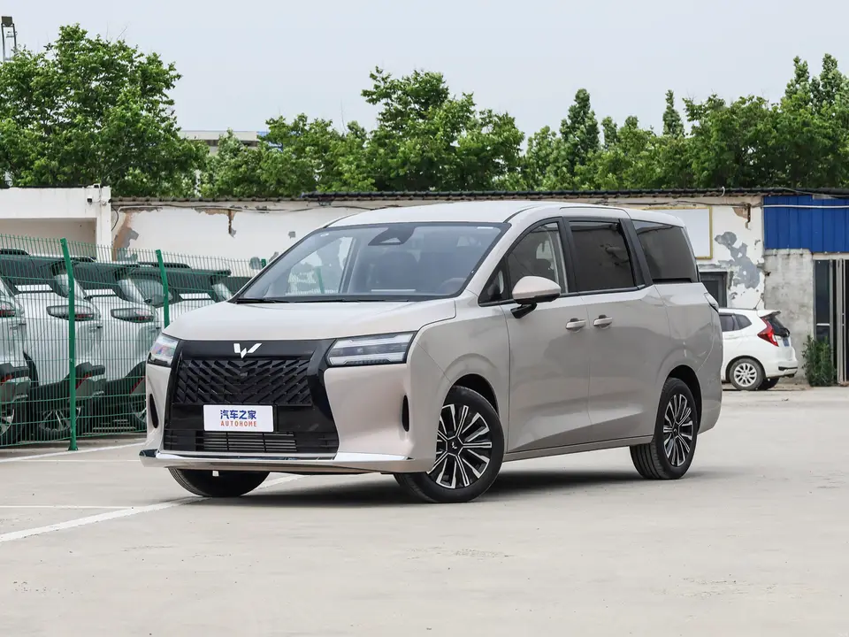 Wuling Starlight 730, серый